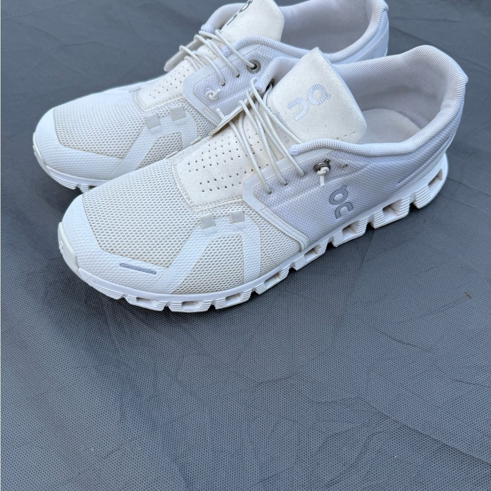 On Running All-White Cloud Athletic Shoes for Men